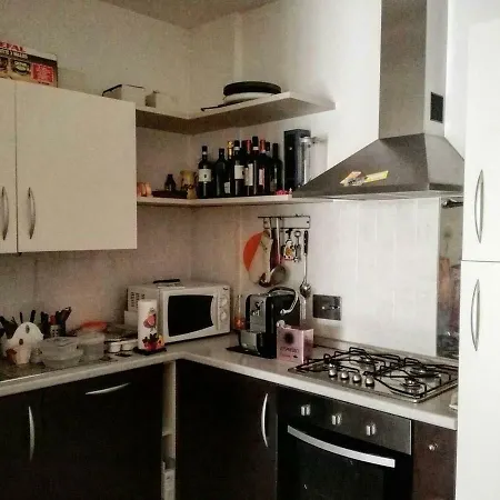 100 Viale Italia * לה ספציה